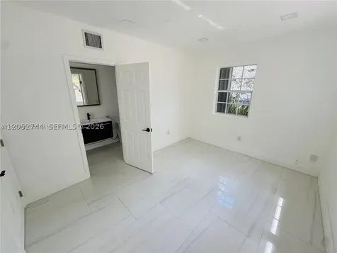 516 La Villa Drive Miami Springs FL 33166