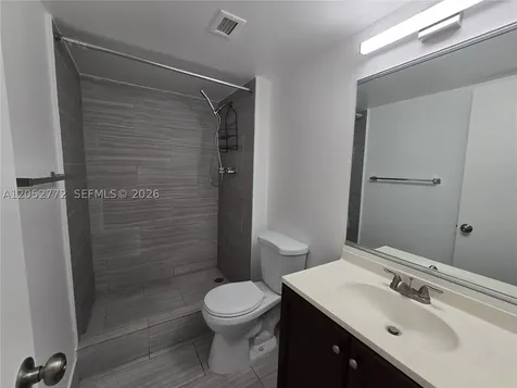 484 NW 165th St Road Miami FL 33169