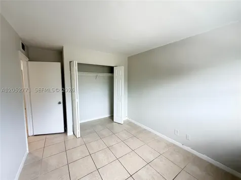 101 NE 41st Street Oakland Park FL 33334