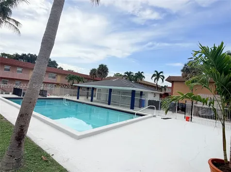 101 NE 41st Street Oakland Park FL 33334