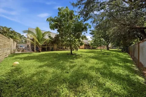 9050 Crescent Drive Miramar FL 33025