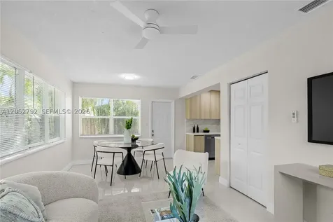 4730 NE 2nd Avenue Oakland Park FL 33334