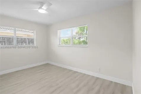 4730 NE 2nd Avenue Oakland Park FL 33334