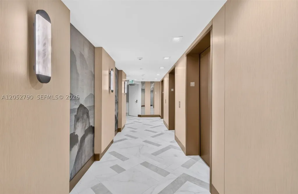 2800 Island Bl Aventura FL 33160