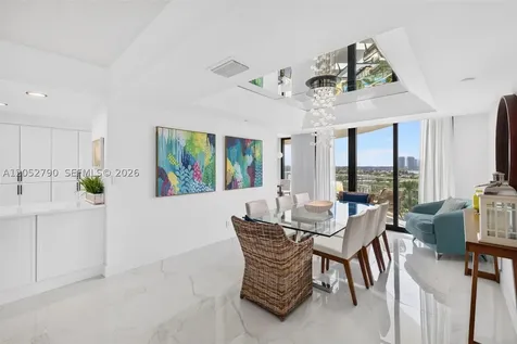 2800 Island Bl Aventura FL 33160