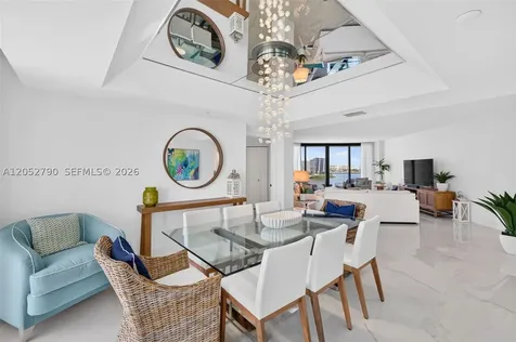 2800 Island Bl Aventura FL 33160