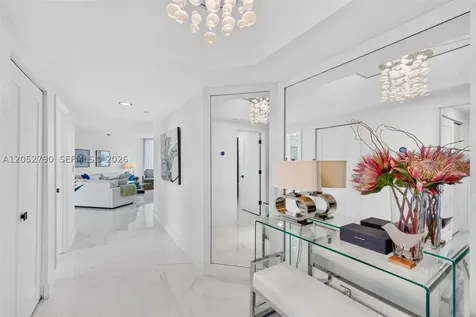 2800 Island Bl Aventura FL 33160