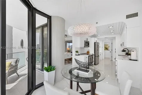 2800 Island Bl Aventura FL 33160
