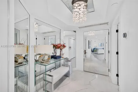 2800 Island Bl Aventura FL 33160