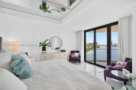 2800 Island Bl Aventura FL 33160