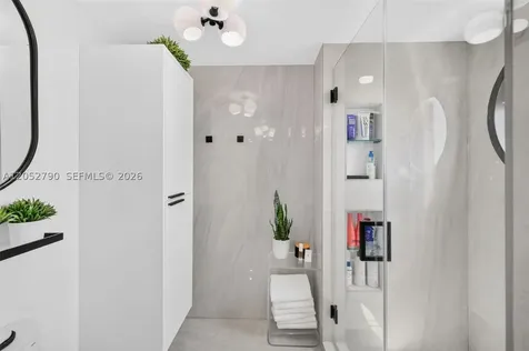 2800 Island Bl Aventura FL 33160