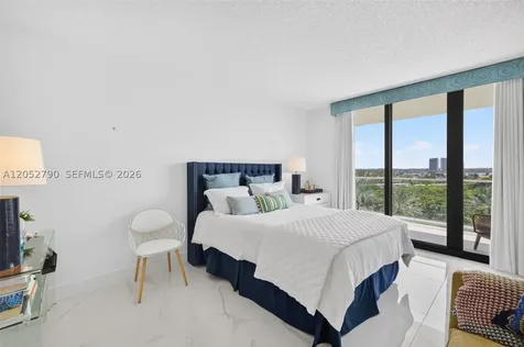 2800 Island Bl Aventura FL 33160