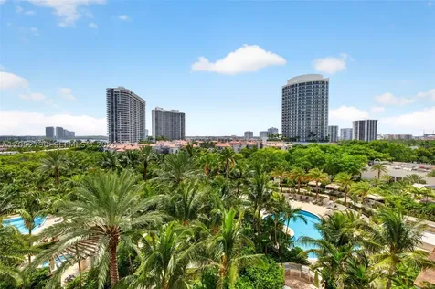 2800 Island Bl Aventura FL 33160