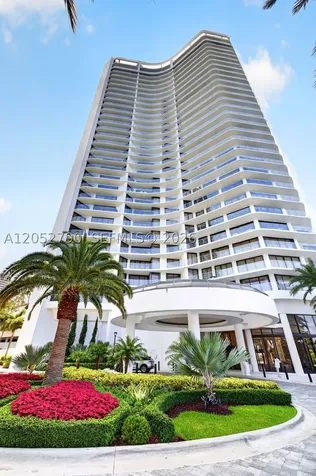 2800 Island Bl Aventura FL 33160