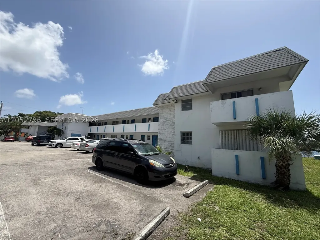 19051 NE 2nd Avenue Miami FL 33179