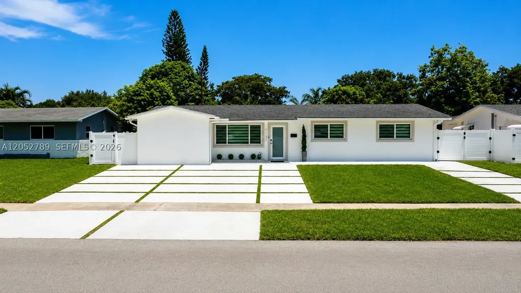 7131 SW 6th Street Pembroke Pines FL 33023