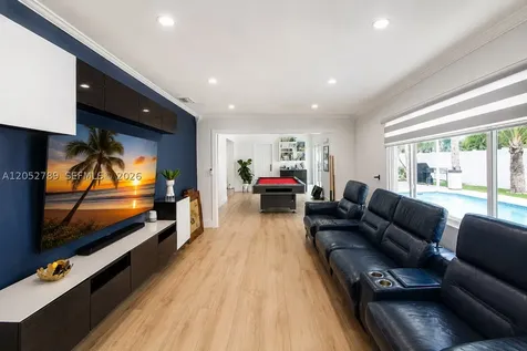 7131 SW 6th Street Pembroke Pines FL 33023