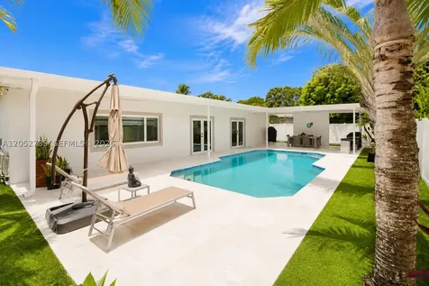 7131 SW 6th Street Pembroke Pines FL 33023