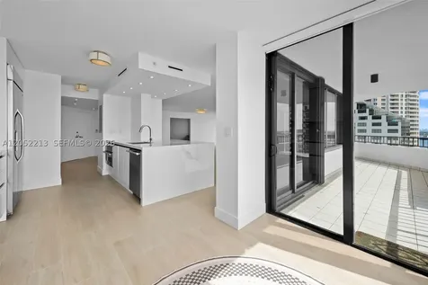 520 Brickell Key Drive Miami FL 33131