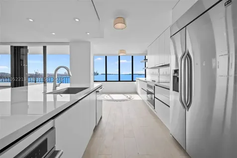 520 Brickell Key Drive Miami FL 33131