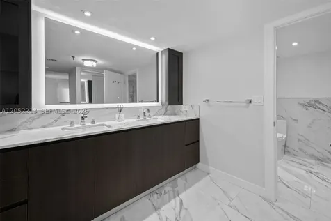 520 Brickell Key Drive Miami FL 33131