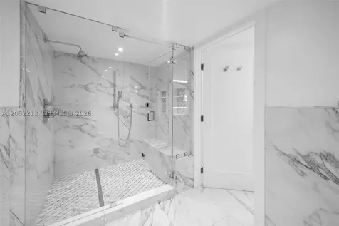 520 Brickell Key Drive Miami FL 33131
