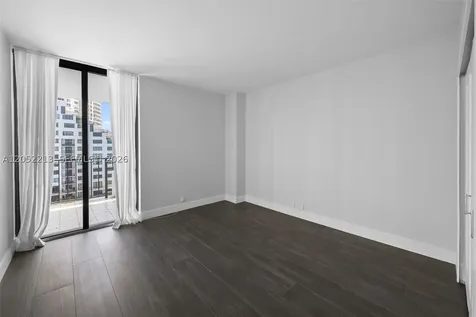 520 Brickell Key Drive Miami FL 33131
