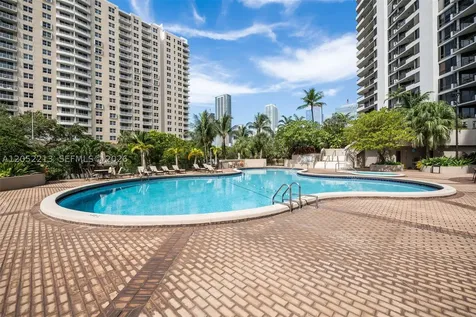 520 Brickell Key Drive Miami FL 33131