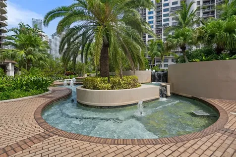 520 Brickell Key Drive Miami FL 33131