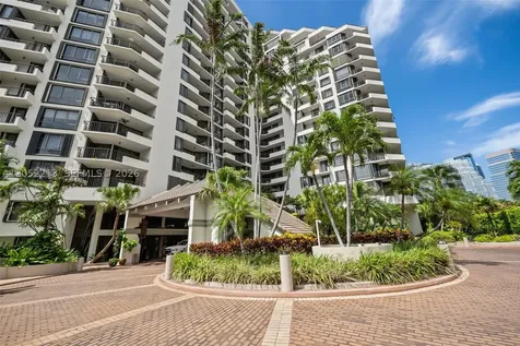 520 Brickell Key Drive Miami FL 33131