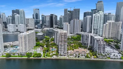 520 Brickell Key Drive Miami FL 33131