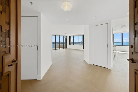 520 Brickell Key Drive Miami FL 33131