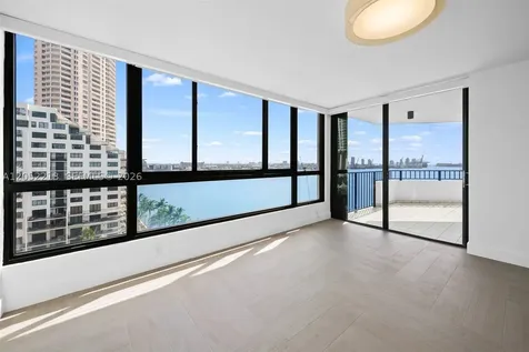 520 Brickell Key Drive Miami FL 33131
