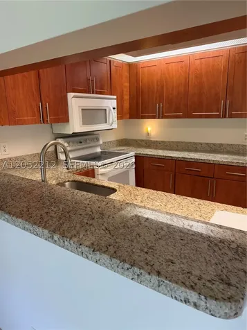 1000 SW 125th Avenue Pembroke Pines FL 33027
