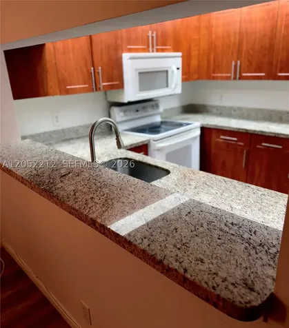 1000 SW 125th Avenue Pembroke Pines FL 33027