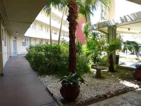1475 NE 125th Terrace North Miami FL 33161