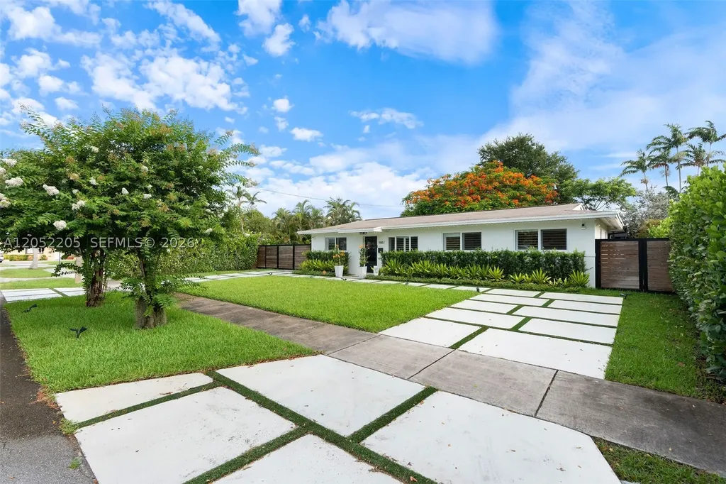 9851 SW 85th Terrace Miami FL 33173