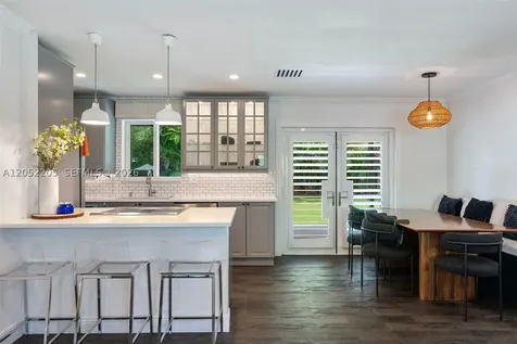9851 SW 85th Terrace Miami FL 33173