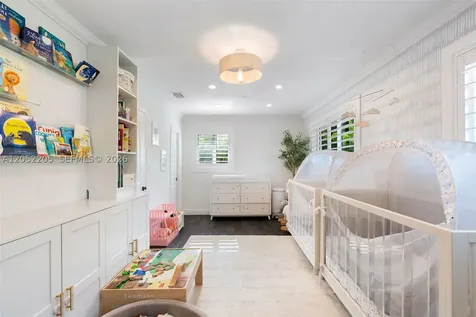 9851 SW 85th Terrace Miami FL 33173