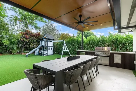 9851 SW 85th Terrace Miami FL 33173