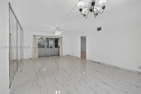 Pembroke Pines FL 33027