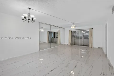 Pembroke Pines FL 33027