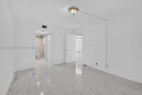 Pembroke Pines FL 33027
