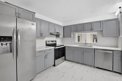 Pembroke Pines FL 33027