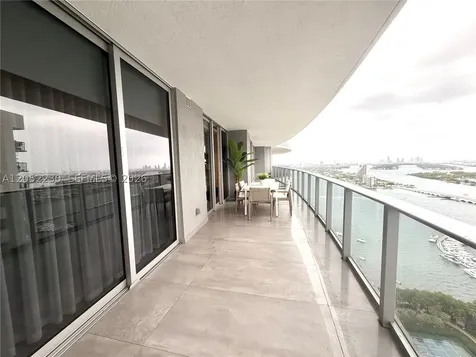 488 NE 18th Street Miami FL 33132