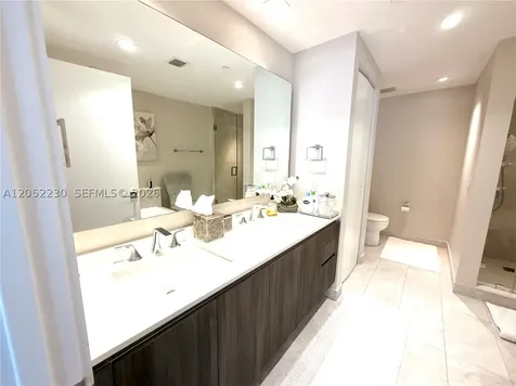 488 NE 18th Street Miami FL 33132