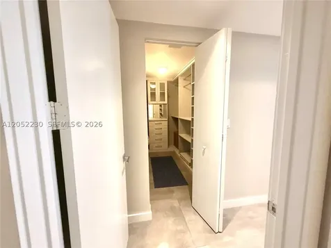 488 NE 18th Street Miami FL 33132