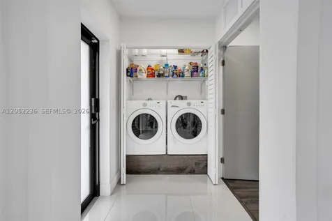2484 SW 25th Street Miami FL 33133