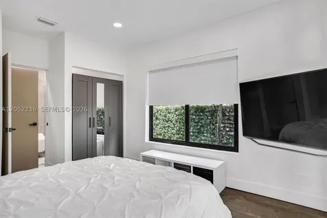 2484 SW 25th Street Miami FL 33133