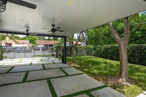 2484 SW 25th Street Miami FL 33133